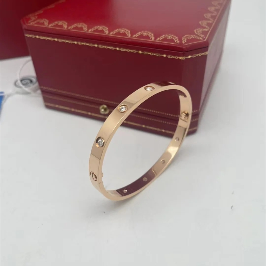 18K Gold Cartier Love Bracelet, 4 Diamonds, 10 Diamonds - Cartier Jewelry - 3