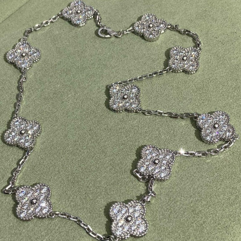 18K Gold Van Cleef & Arpels Vintage Necklace, 10 Motifs, Diamond - Van Cleef & Arpels Jewelry - 3