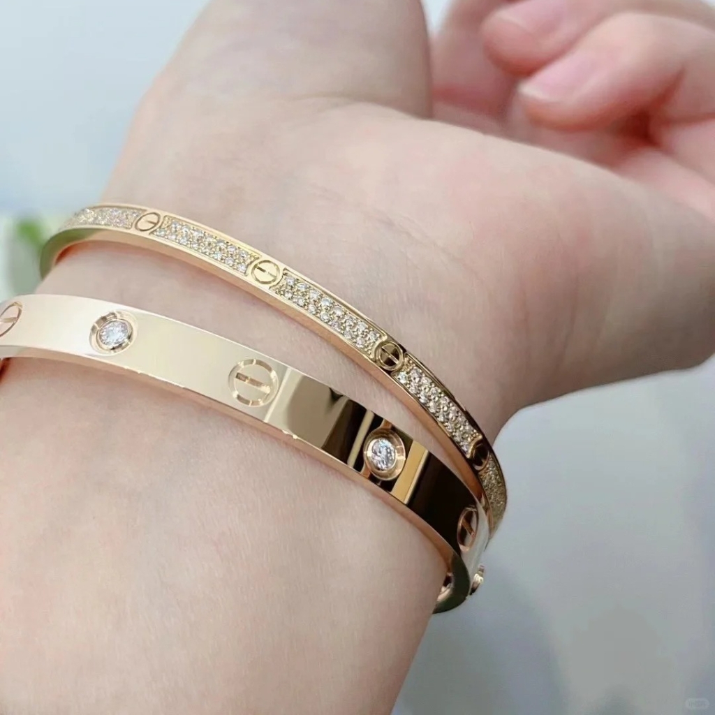 What bracelets are best to wear with Cartier love bracelets? - Cartier Jewelry - 4