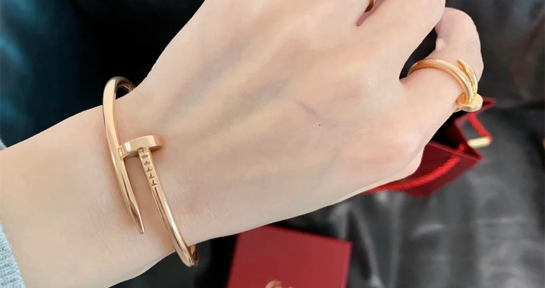 18K Gold Cartier Nail Bracelet, Diamonds - Cartier Jewelry - 5