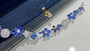 Which Van Cleef Stone is the Most Durable? - VCA Jewelry - 2